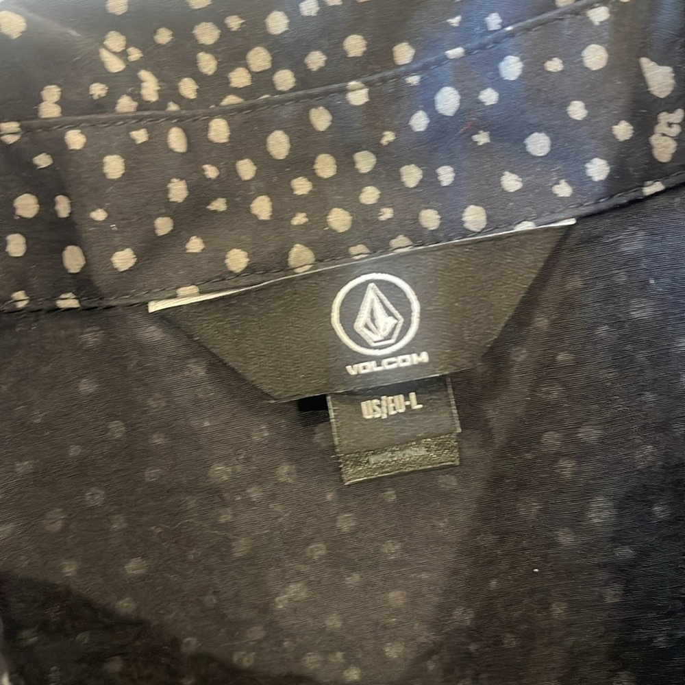 Boys black VOLCOM button up size large - Picture 3 of 4
